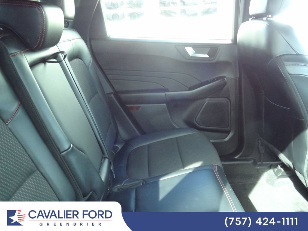 Certified 2023 Ford Escape ST-Line w/ Tech Pack #1 AWD/4WD image 12