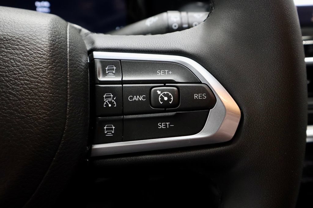 Used 2023 Jeep Compass High Altitude AWD/4WD image 31