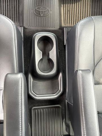 Used 2023 Toyota Highlander Platinum AWD/4WD image 12