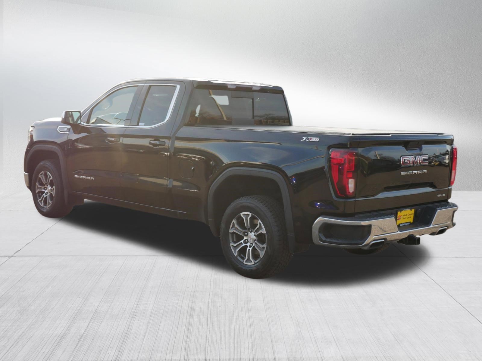 Used 2019 GMC Sierra 1500 SLE w/ SLE Value Package AWD/4WD image 5