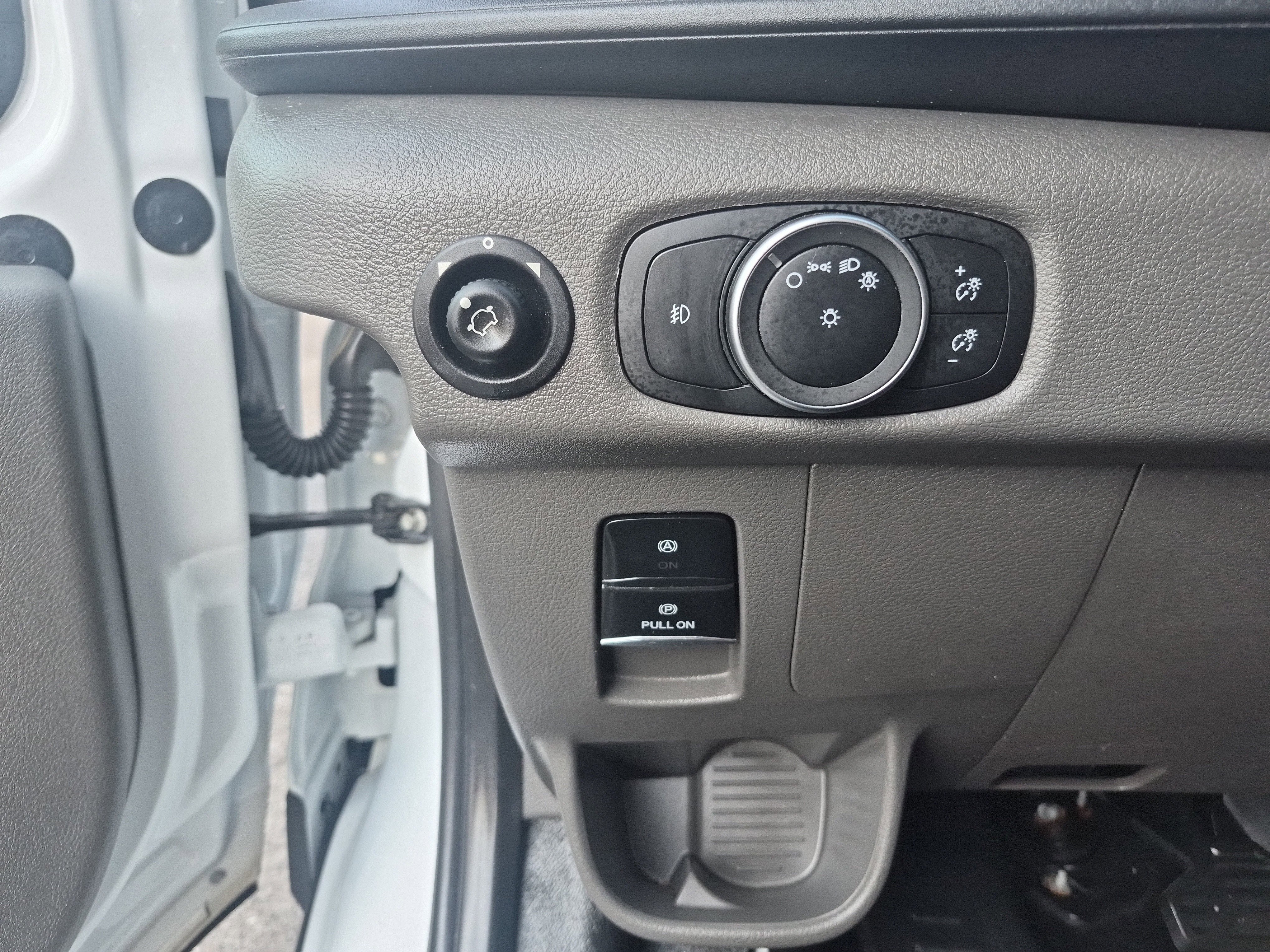 Certified 2024 Ford Transit 250 Low Roof w/ Exterior Upgrade Package image 21