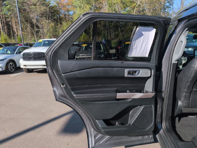 Certified 2023 Ford Explorer Limited w/ Limited Technology Package AWD/4WD image 23