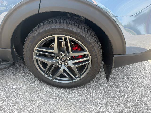 Certified 2025 Ford Explorer ST-Line w/ Premium Package RWD image 33