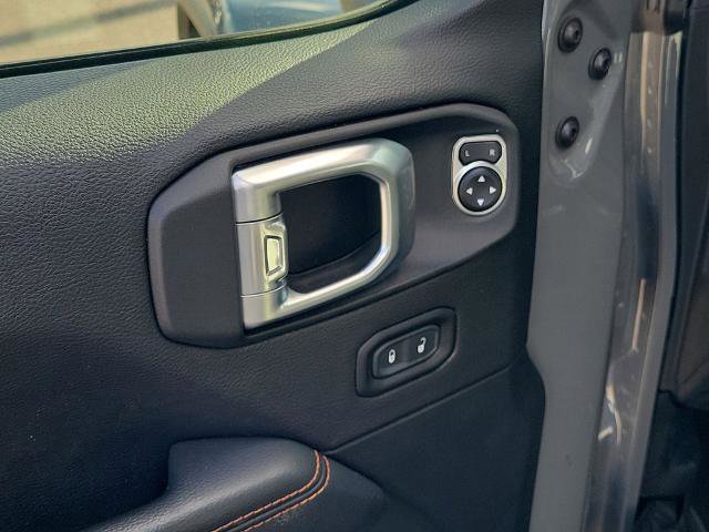 Used 2020 Jeep Gladiator Mojave AWD/4WD image 22