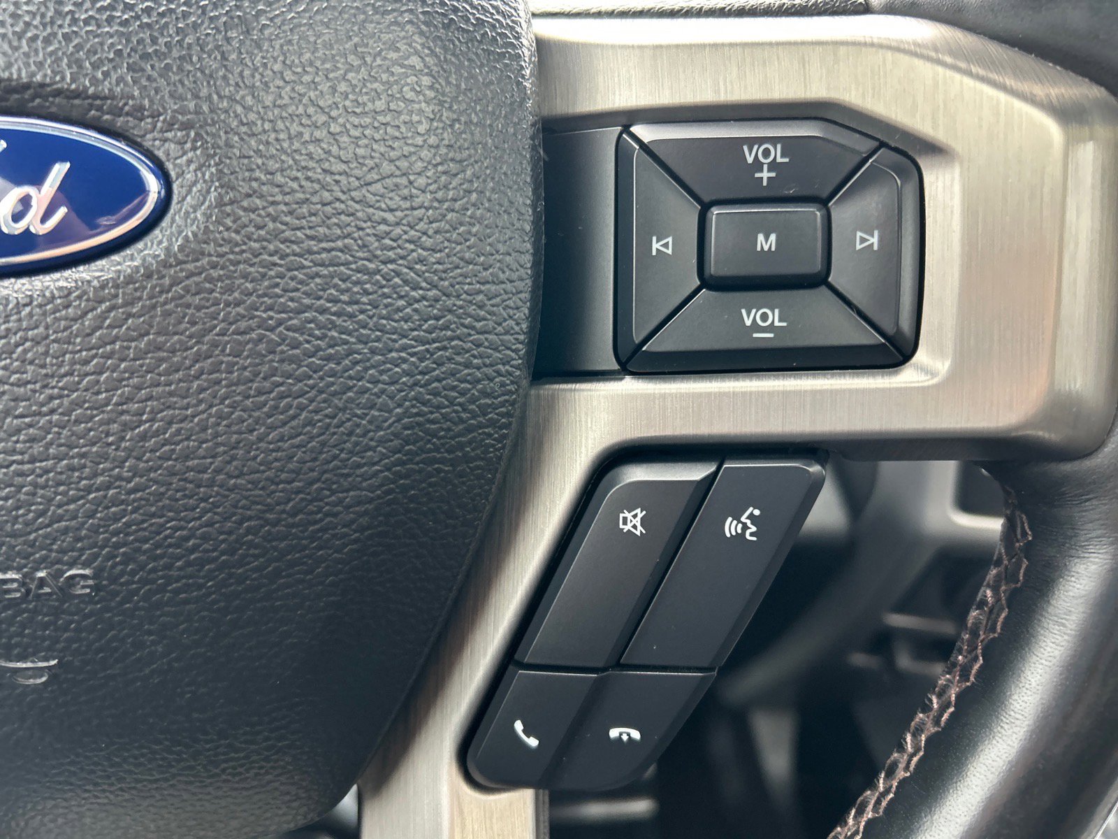 Certified 2019 Ford F150 Platinum w/ Equipment Group 701A Luxury image 24