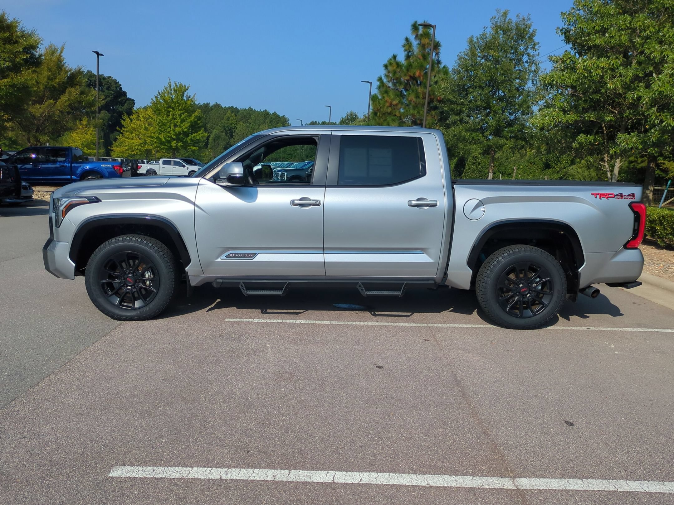 Used 2025 Toyota Tundra Platinum w/ TRD Off-Road Package AWD/4WD image 7