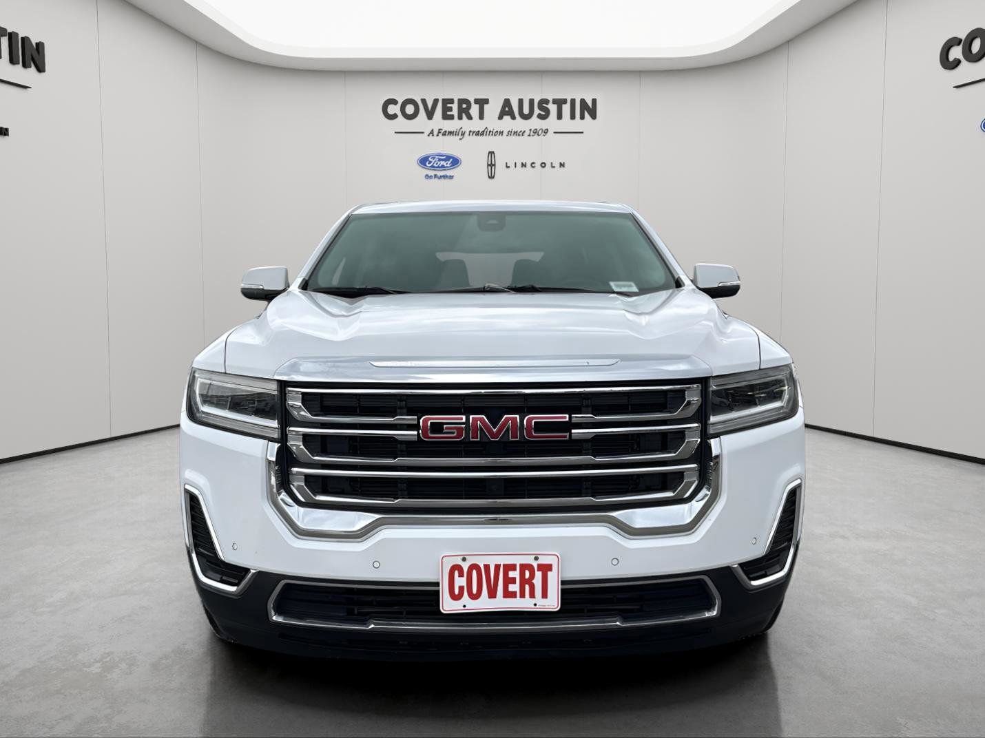 Used 2023 GMC Acadia SLE image 8