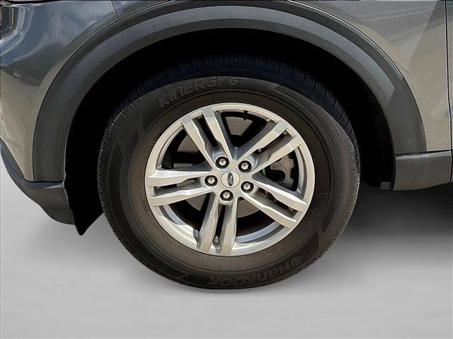 Certified 2023 Ford Explorer XLT w/ Equipment Group 202A RWD image 10