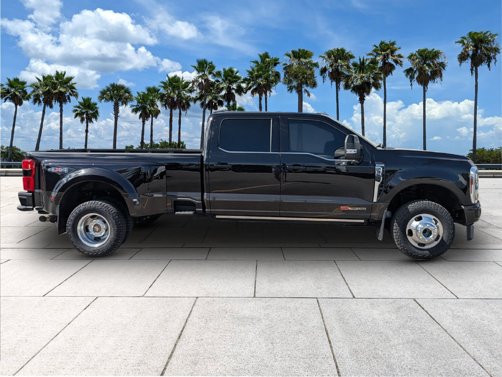 Certified 2024 Ford F350 King Ranch AWD/4WD image 11