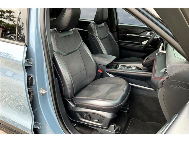 Certified 2026 Ford Explorer ST w/ Sun And Sound Package AWD/4WD image 32