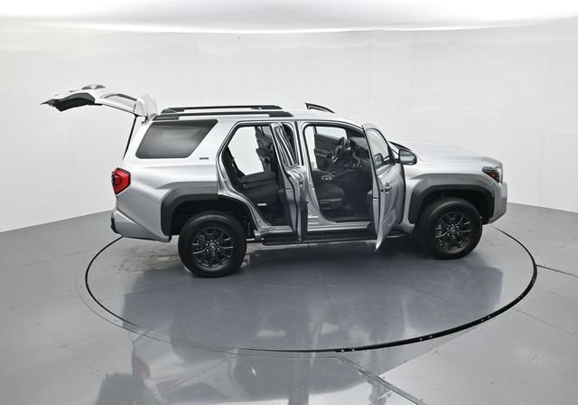 Used 2025 Toyota 4Runner SR5 AWD/4WD image 48
