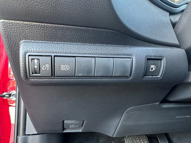 Used 2025 Toyota Corolla LE FWD image 23