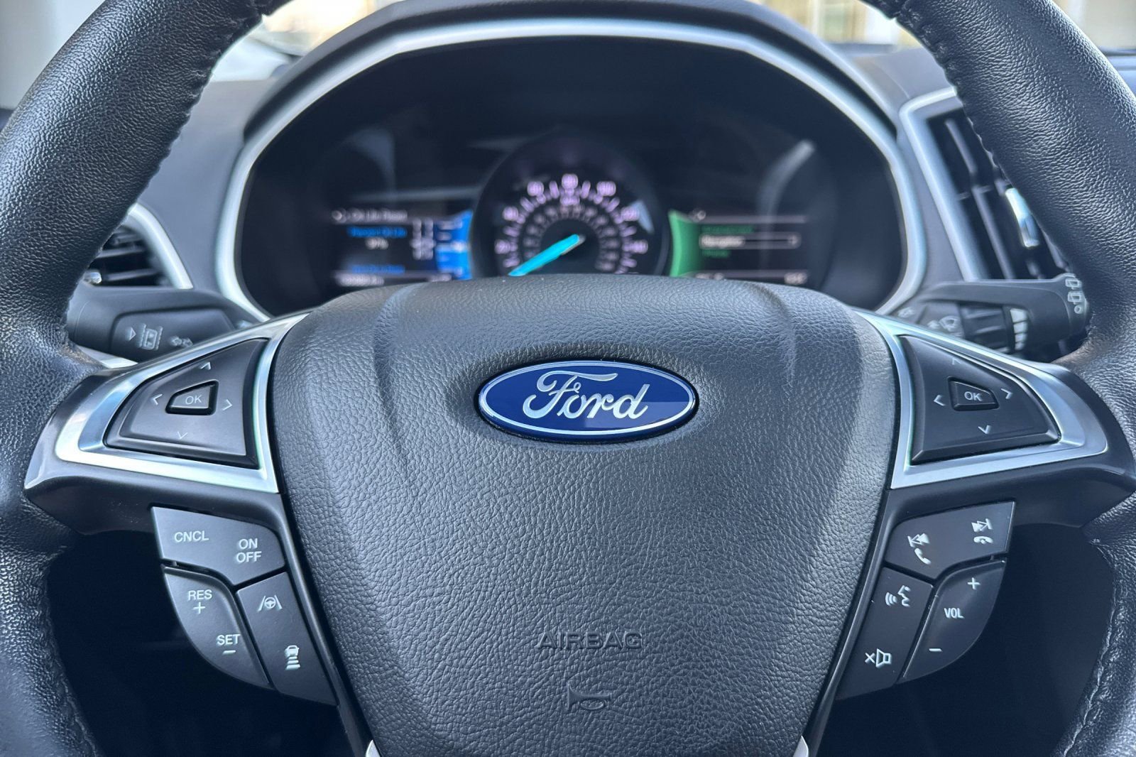 Certified 2020 Ford Edge SEL w/ Convenience Package FWD image 25