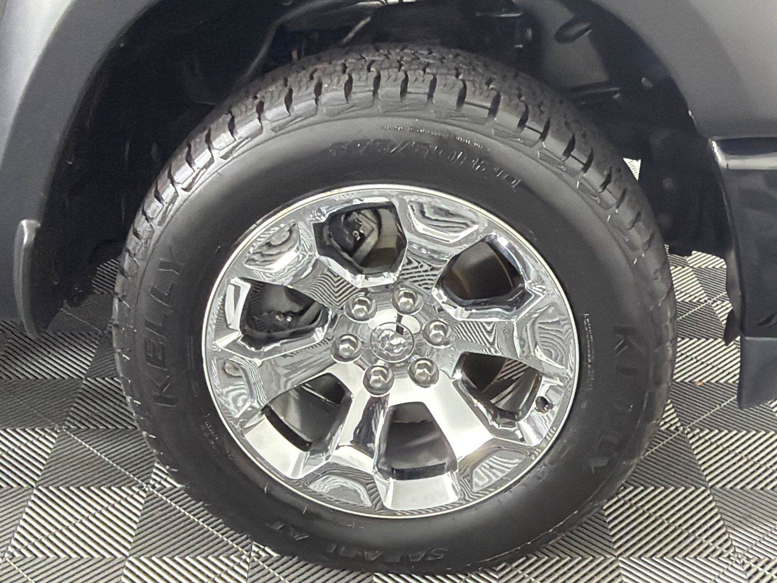 Used 2019 RAM 1500 Big Horn AWD/4WD image 12