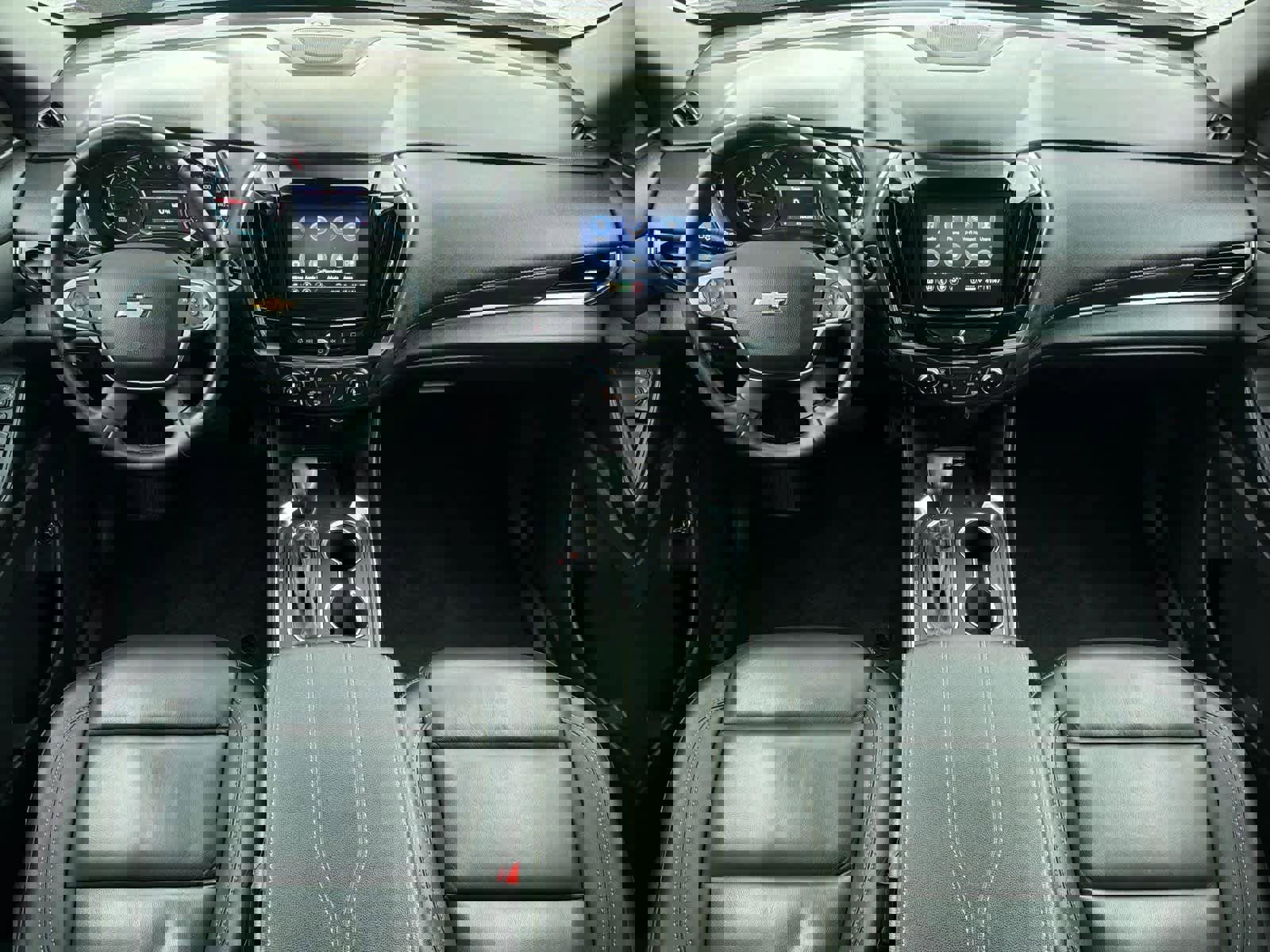 Used 2023 Chevrolet Traverse LT image 16