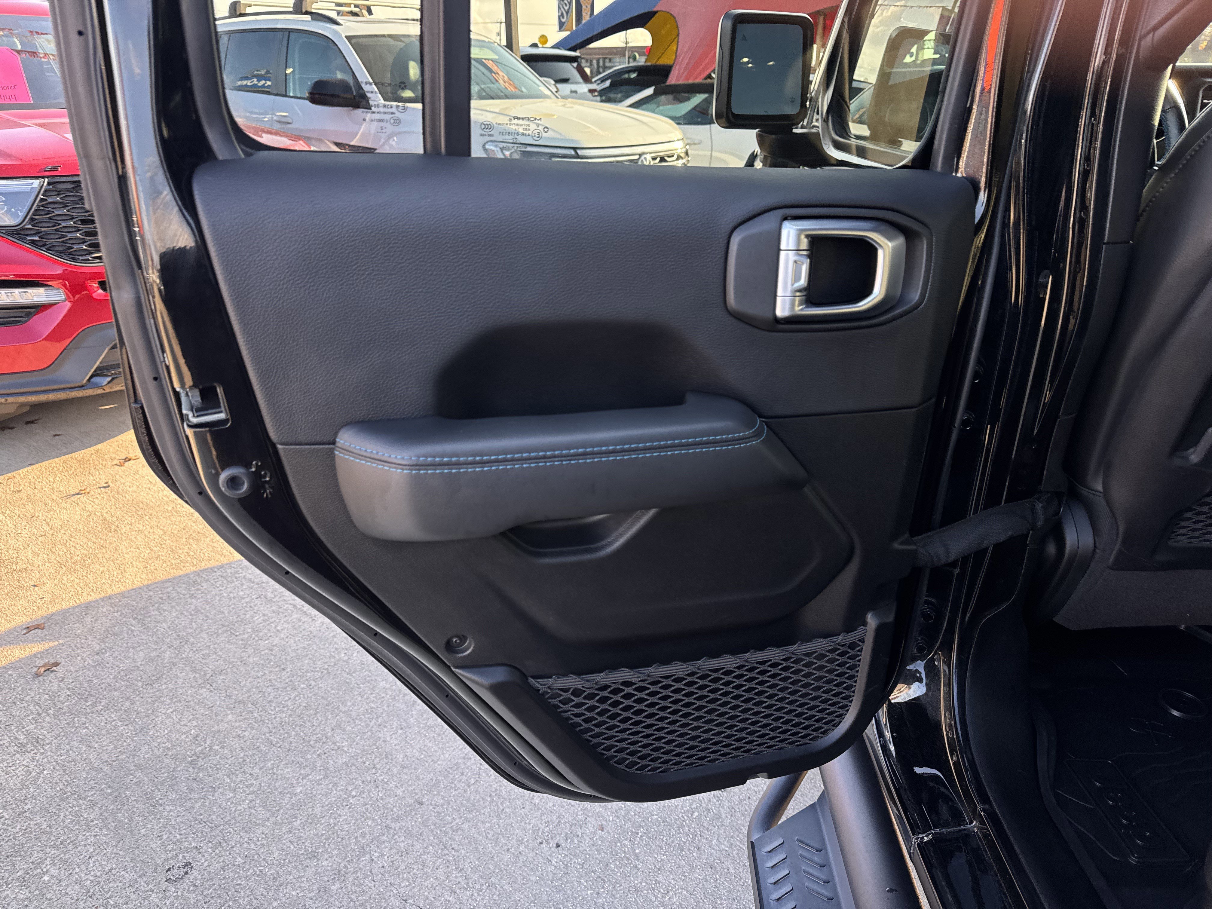 Used 2023 Jeep Wrangler Unlimited Rubicon 4xe w/ Safety Group image 15