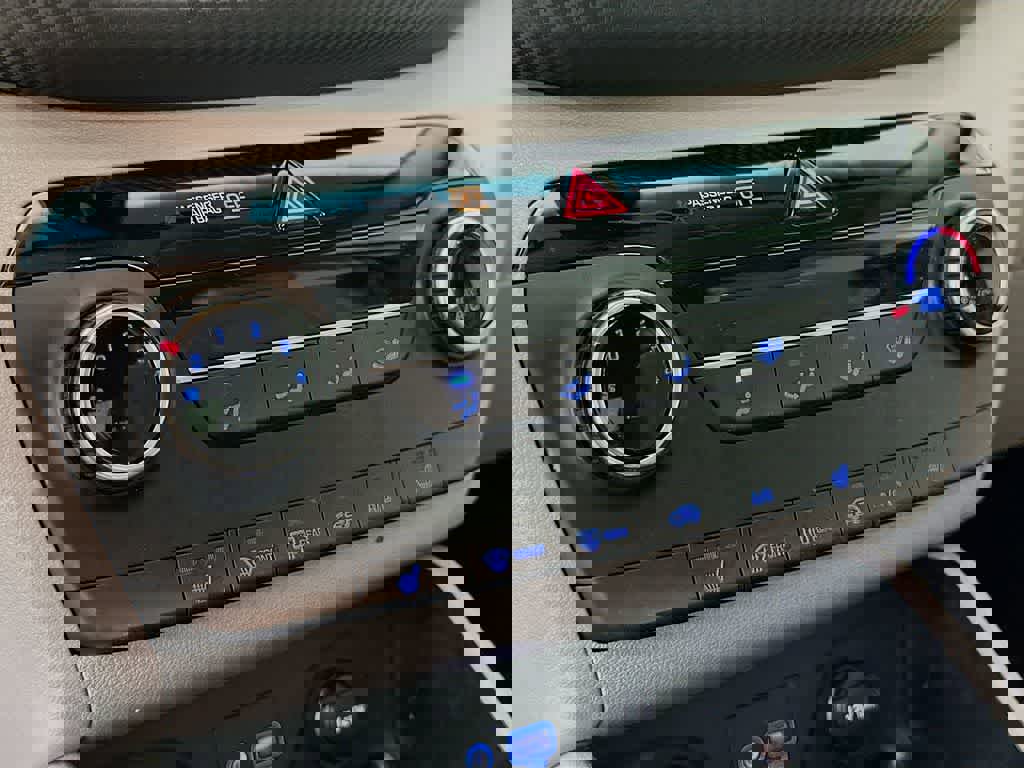 Used 2019 Hyundai Tucson Value w/ Cargo Package image 17