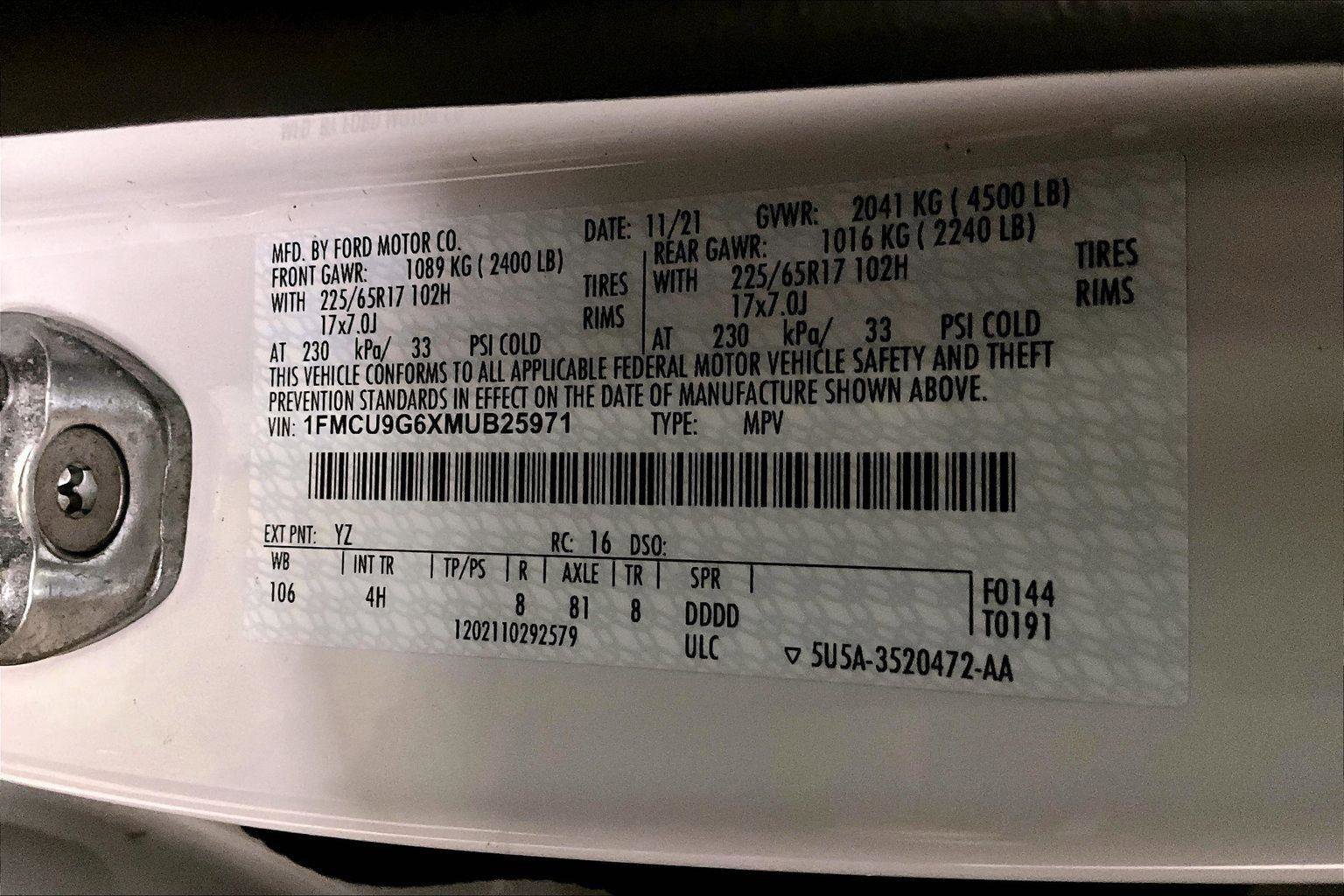 Certified 2021 Ford Escape SE image 32