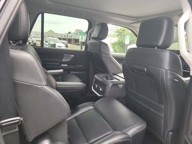 Certified 2025 Ford Expedition Max Platinum AWD/4WD image 28