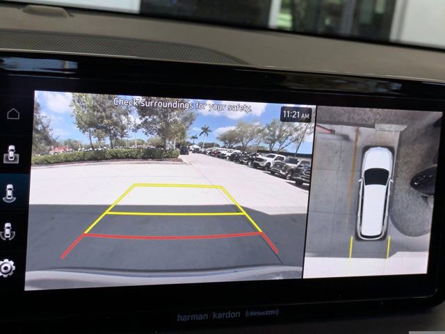 Used 2023 Hyundai Santa Fe SEL w/ Premium Package image 30