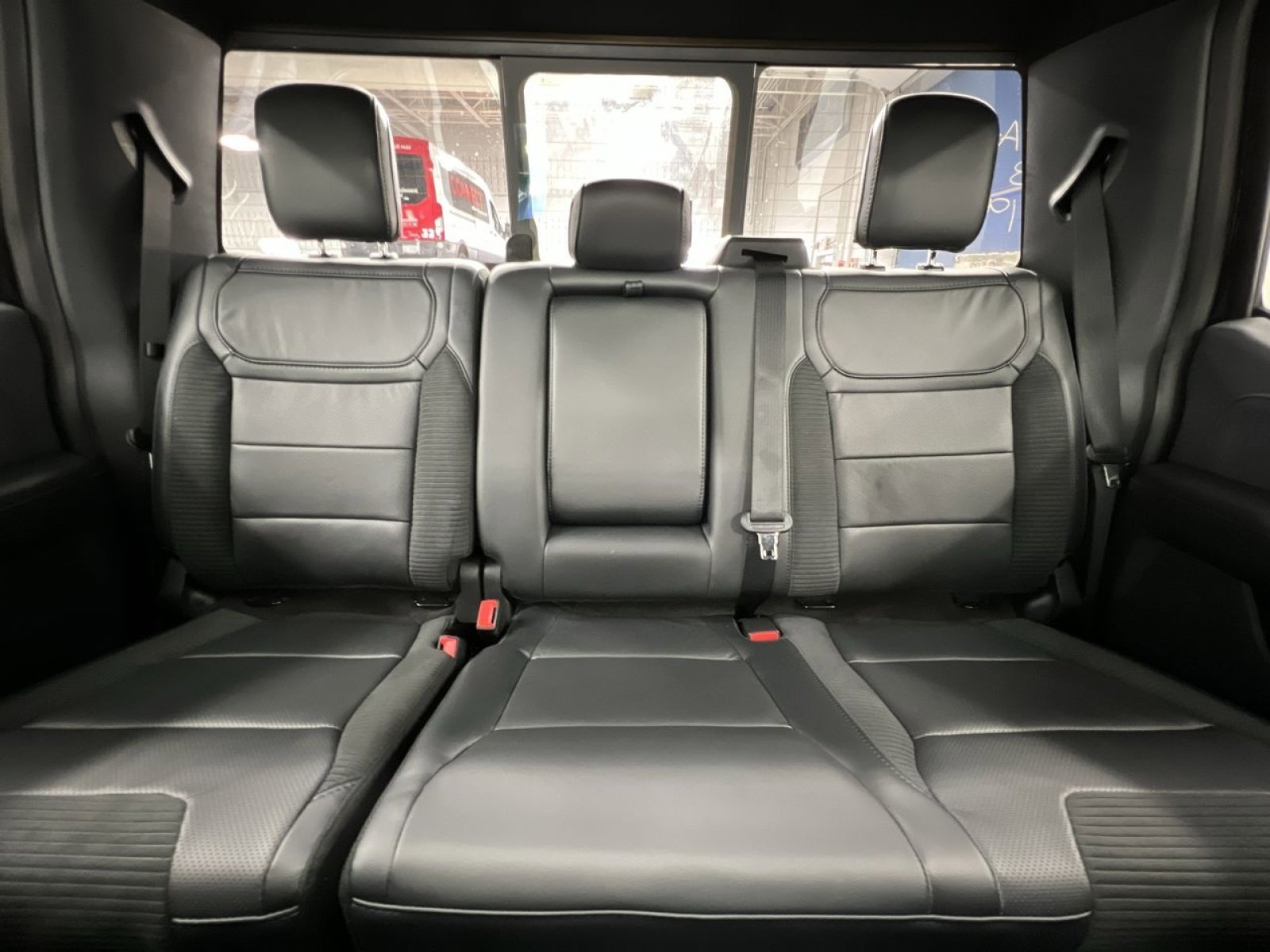 Certified 2023 Ford F150 Raptor w/ Raptor Carbon Fiber Package AWD/4WD image 17