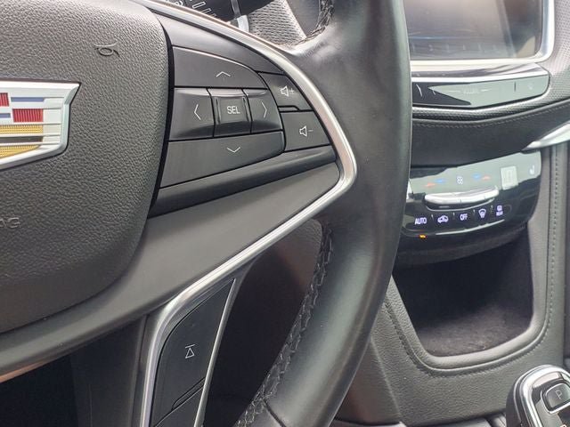 Used 2017 Cadillac XT5 Luxury w/ Driver Awareness Package FWD image 14