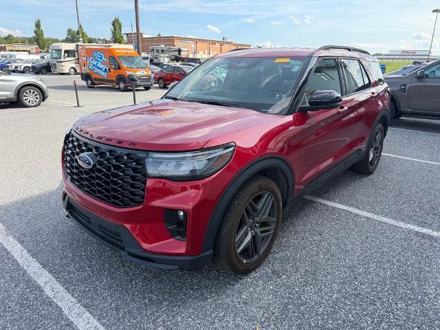 Certified 2025 Ford Explorer ST-Line w/ ST-Line Street Pack AWD/4WD image 4