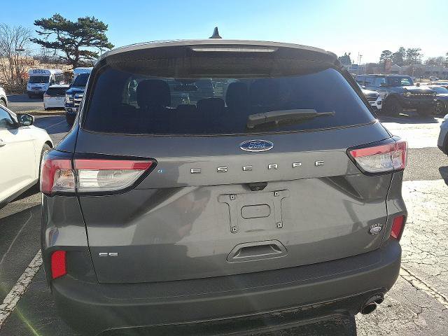 Certified 2022 Ford Escape SE w/ SE Sport Appearance Package image 3