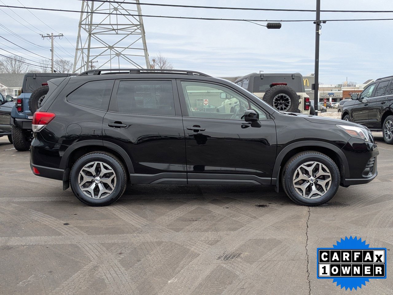 Used 2023 Subaru Forester Premium image 6