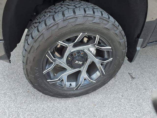 Used 2025 Chevrolet Silverado 1500 Custom Trail Boss AWD/4WD image 5