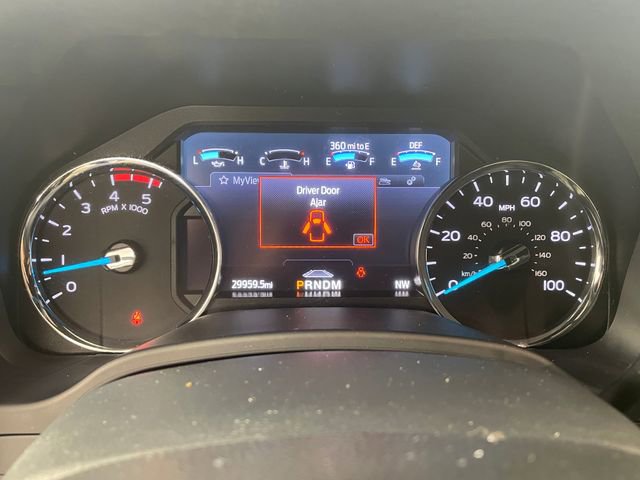 Certified 2022 Ford F350 Platinum w/ FX4 Off-Road Package AWD/4WD image 5