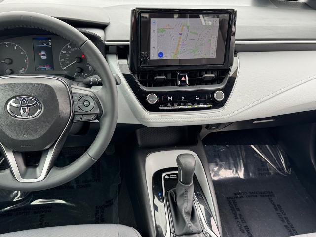 Used 2025 Toyota Corolla SE FWD image 12