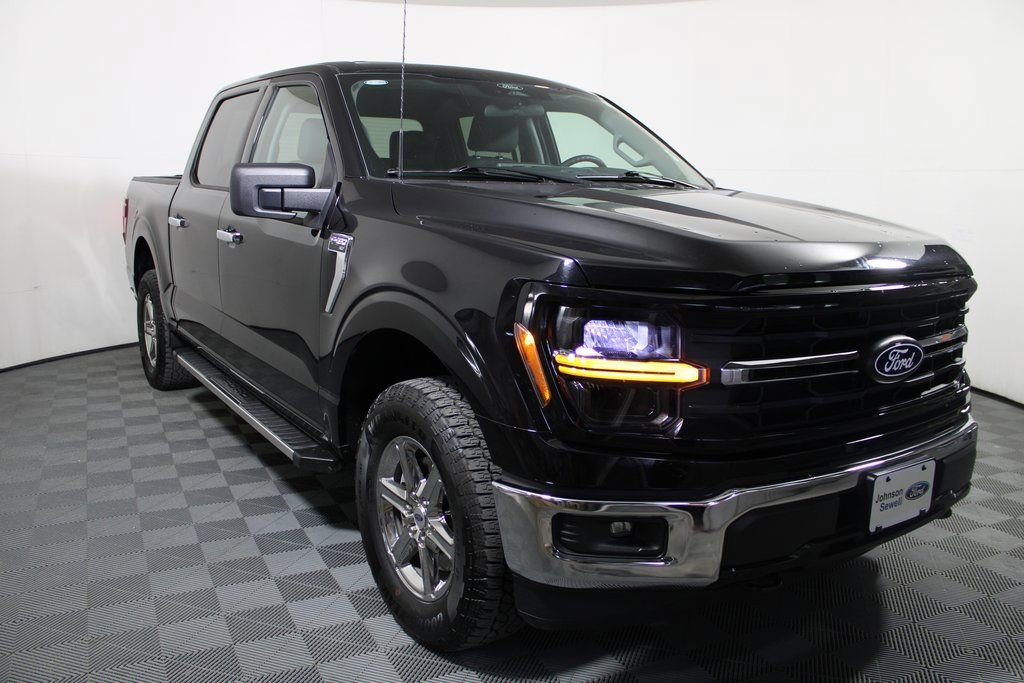 Certified 2025 Ford F150 XLT w/ Equipment Group 301A Standard image 5