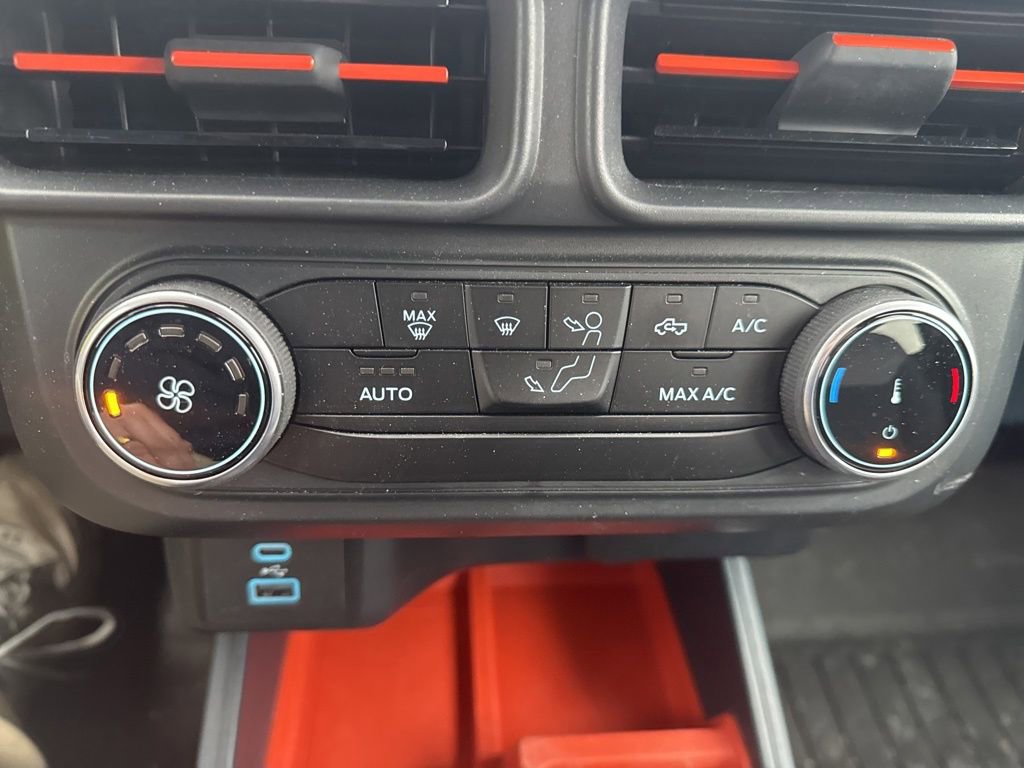 Certified 2024 Ford Maverick XLT image 17