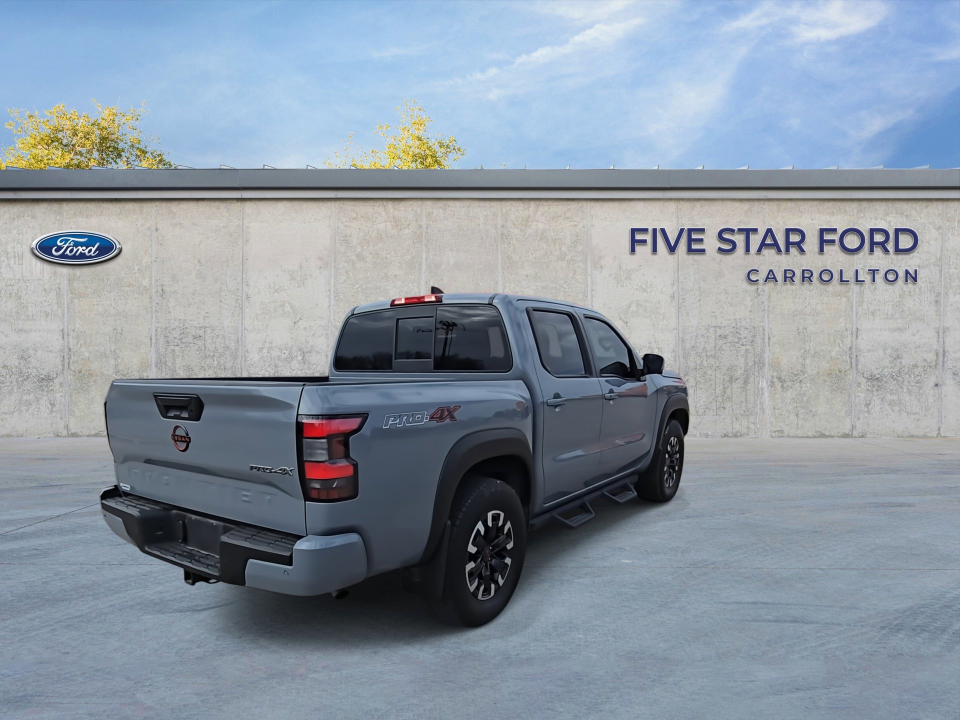 Used 2022 Nissan Frontier PRO-4X image 5