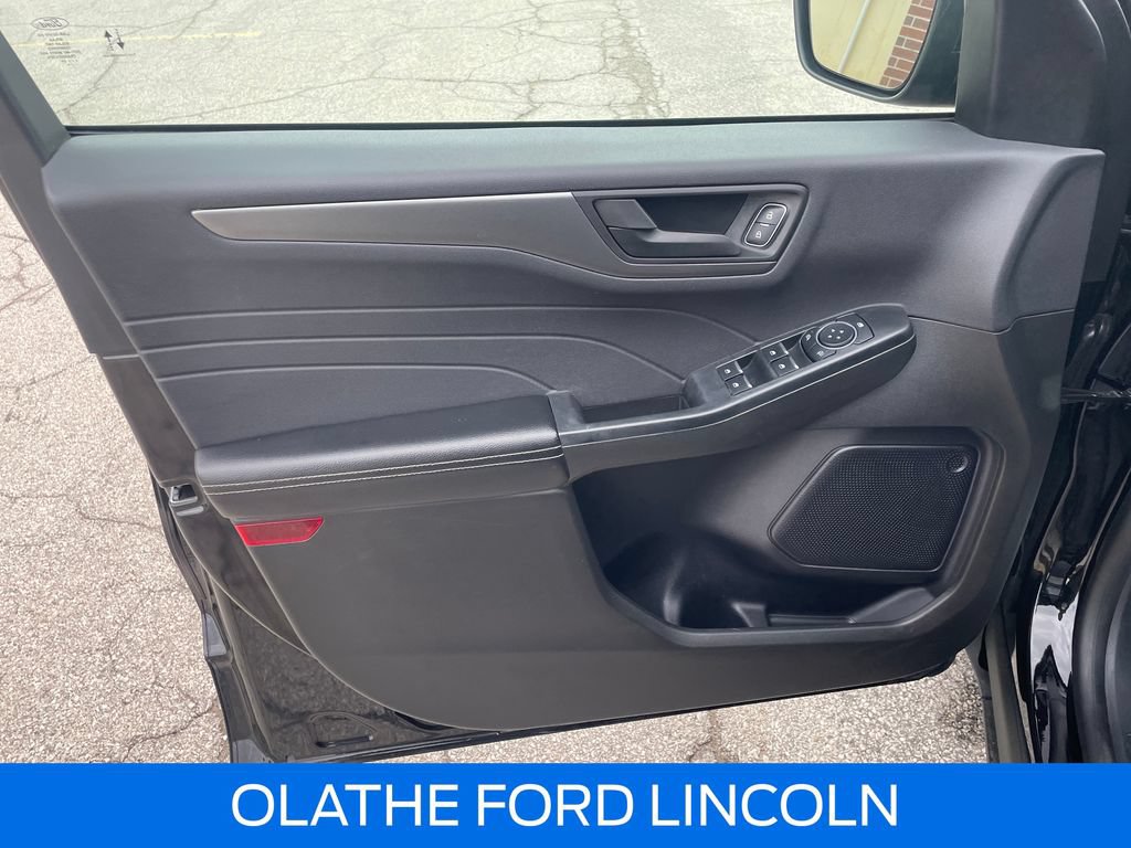Certified 2024 Ford Escape Active AWD/4WD image 13