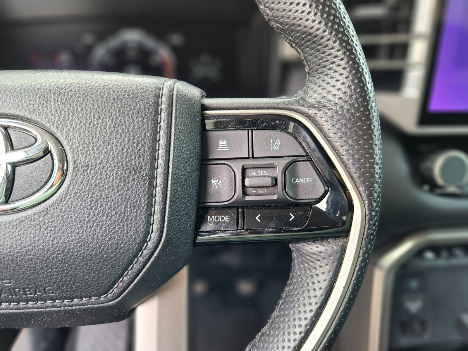 Used 2024 Toyota Tundra Limited image 29