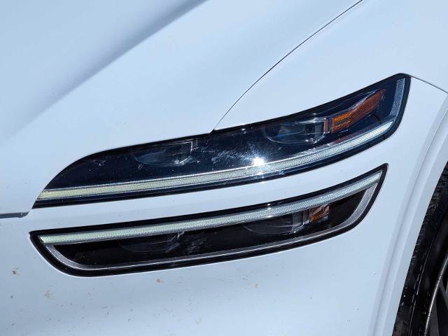 Used 2025 Genesis GV70 2.5T AWD/4WD image 10