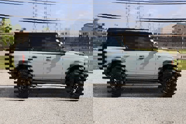 Certified 2022 Ford Bronco Wildtrak image 4