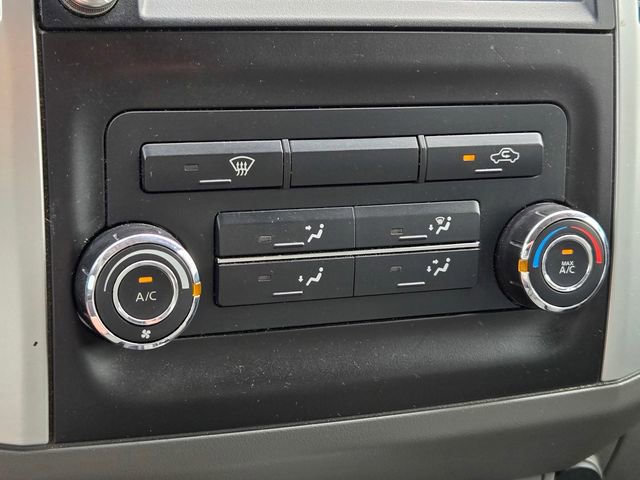 Used 2019 Nissan Frontier SV image 16