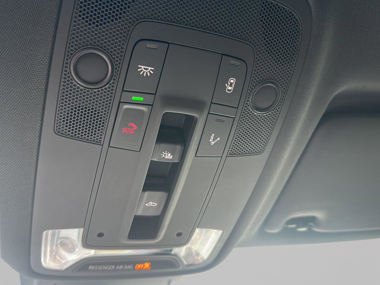 Used 2024 Audi Q3 2.0T Premium Plus w/ Premium Plus Package image 18