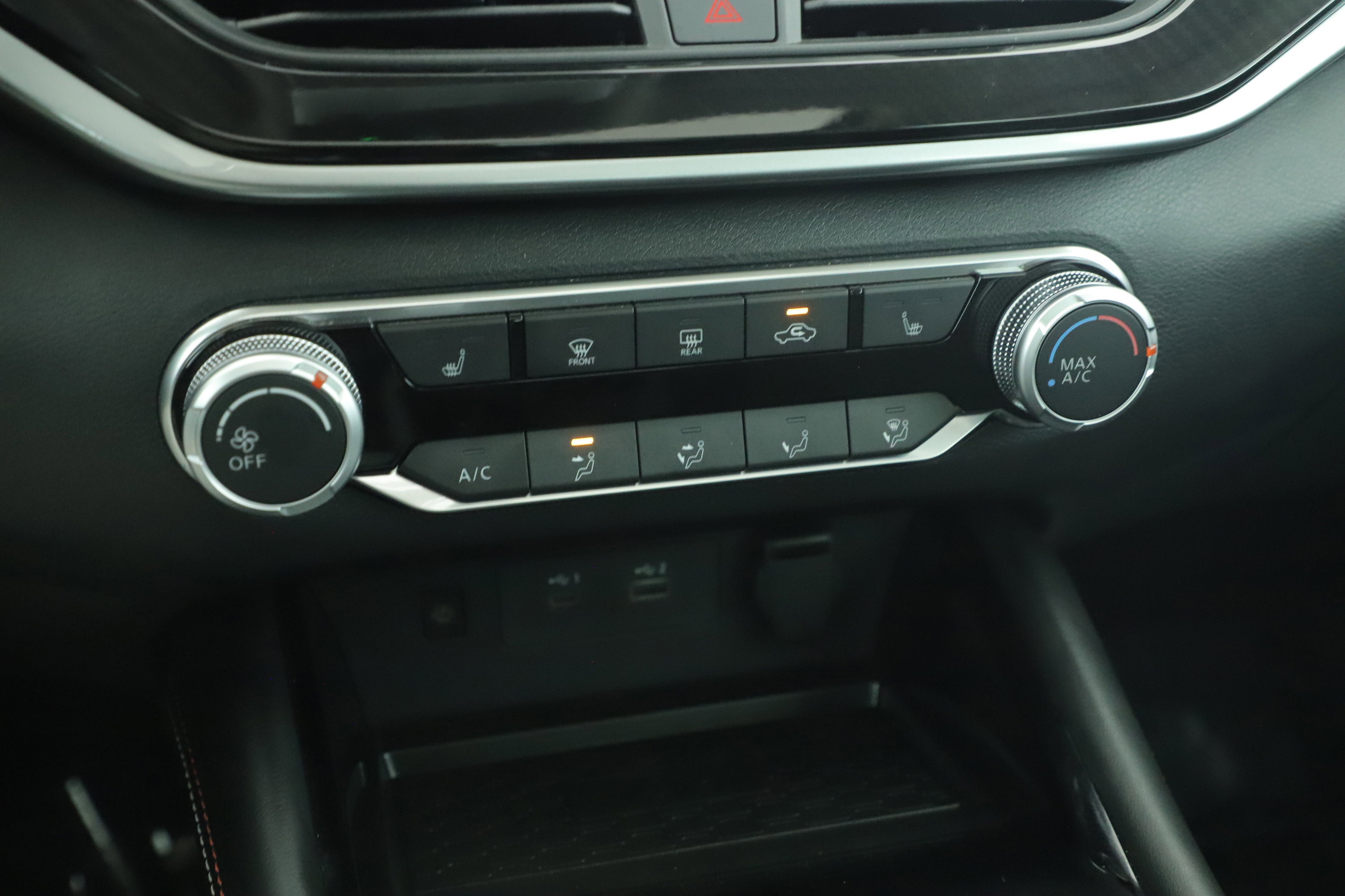 Used 2024 Nissan Altima 2.5 SR w/ SR Premium Package image 18