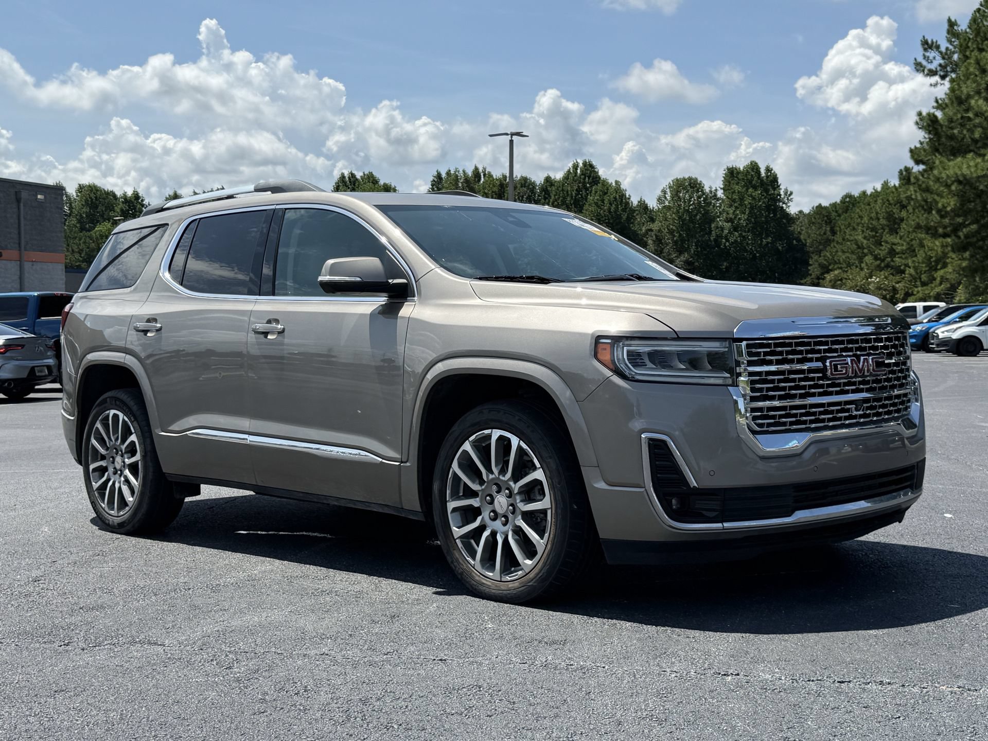 Used 2023 GMC Acadia Denali w/ Denali Ultimate Package FWD image 22