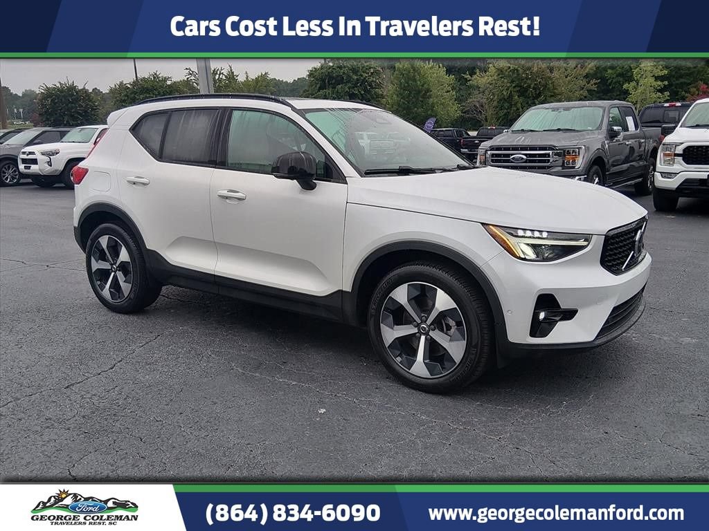 Used 2023 Volvo XC40 B4 Ultimate