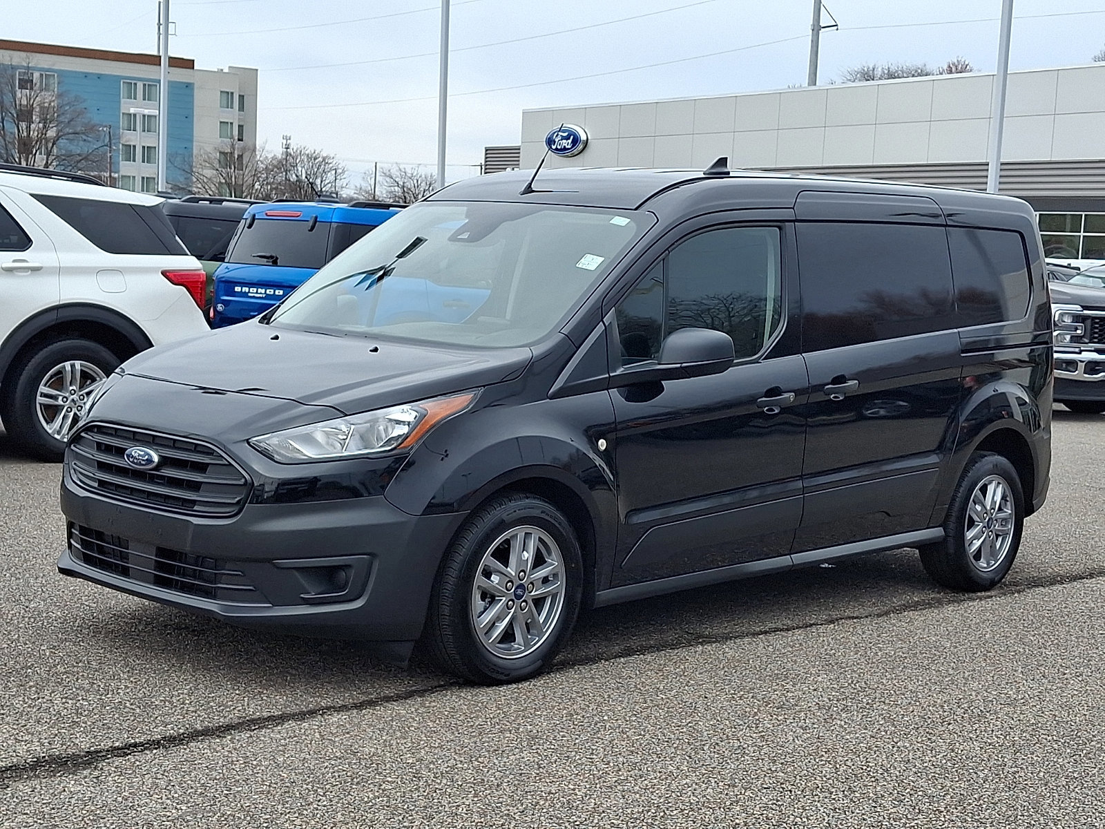 Certified 2023 Ford Transit Connect XL image 2
