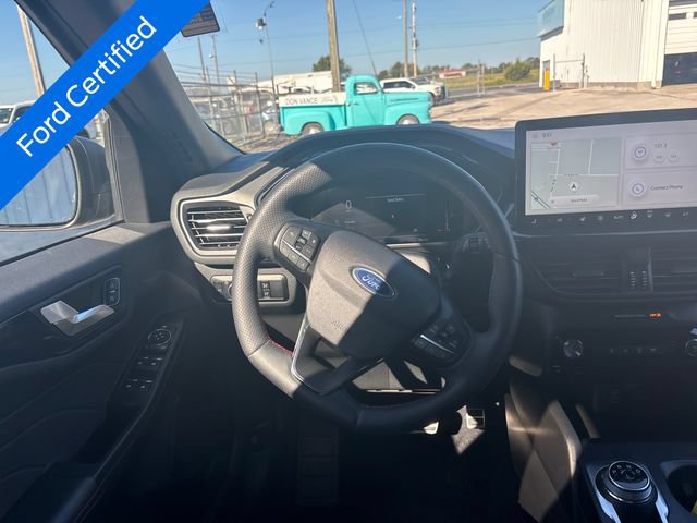 Certified 2023 Ford Escape ST-Line w/ Tech Pack #1 AWD/4WD image 10