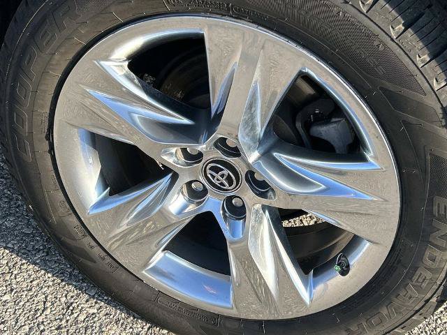 Used 2018 Toyota Highlander Limited w/ Protection Package #3 AWD/4WD image 11