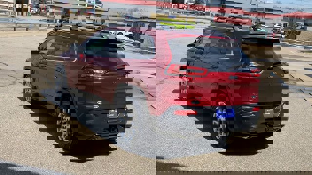 Used 2017 Jeep Cherokee Latitude w/ Safety/Convenience Group AWD/4WD image 8