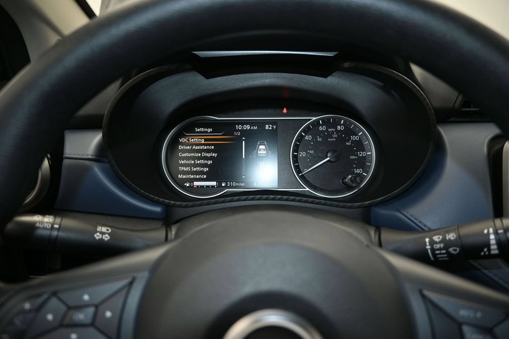 Used 2025 Nissan Versa SV FWD image 22