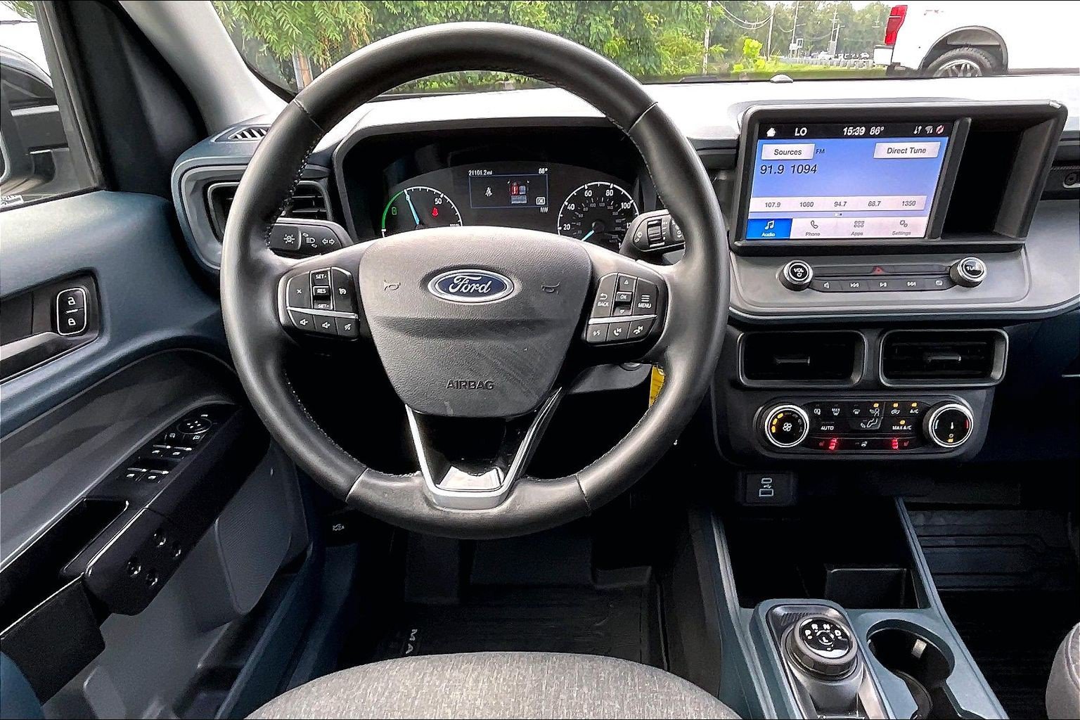 Certified 2024 Ford Maverick XLT w/ XLT Luxury Package FWD image 5
